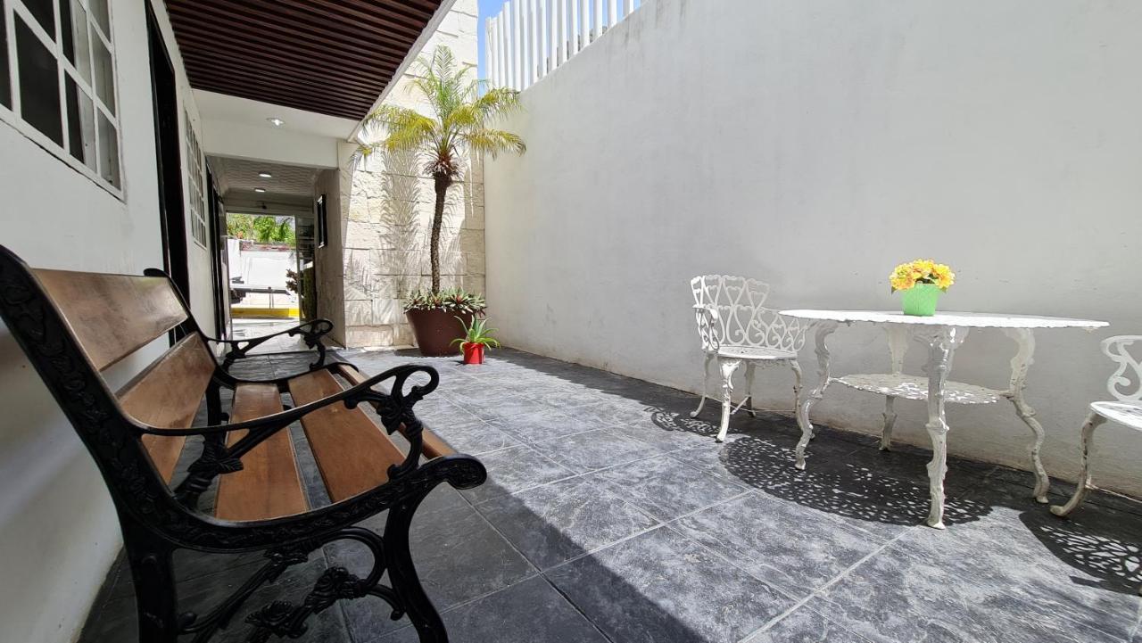 Dna Cancun Hotel Y Posada Kültér fotó
